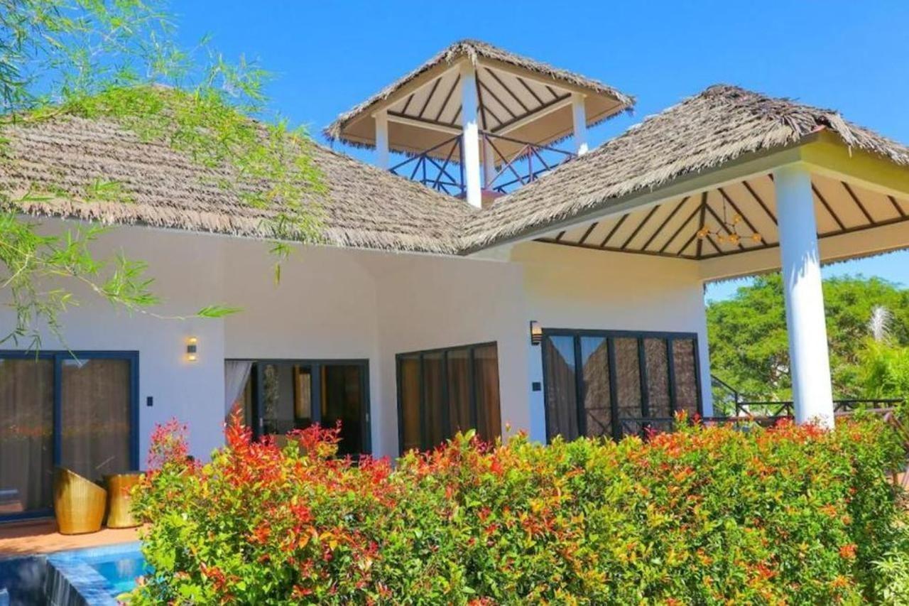 Safari Hotel And Villas Powered By Cocotel Bulala Exterior foto
